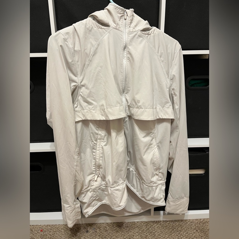 women’s White lululemon hoodie zip up.